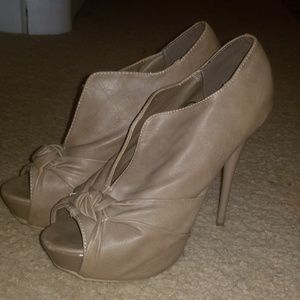 Body Central Shoes - Heels Body Central Shoes - Heels